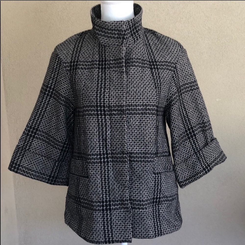 (Sold) Anthro Tulle Black and Tan Jacket 3/4 Sleev - Picture 3 of 8